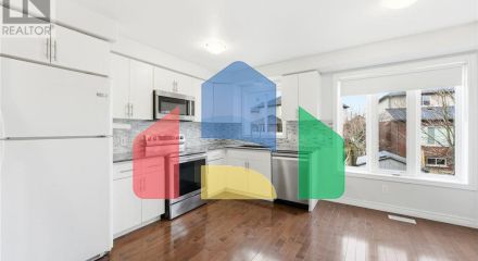 Residential - Single Family Home - Hamilton, Canada - Canada