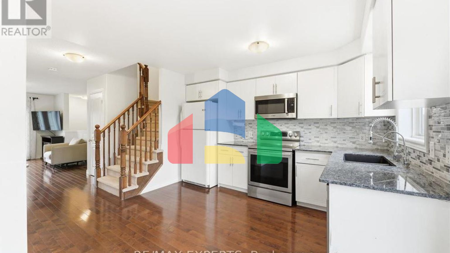 Residential - Single Family Home - Hamilton, Canada - Canada