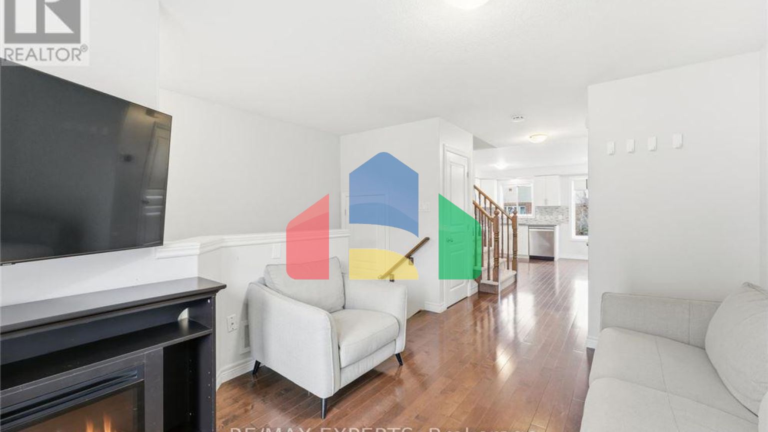 Residential - Single Family Home - Hamilton, Canada - Canada