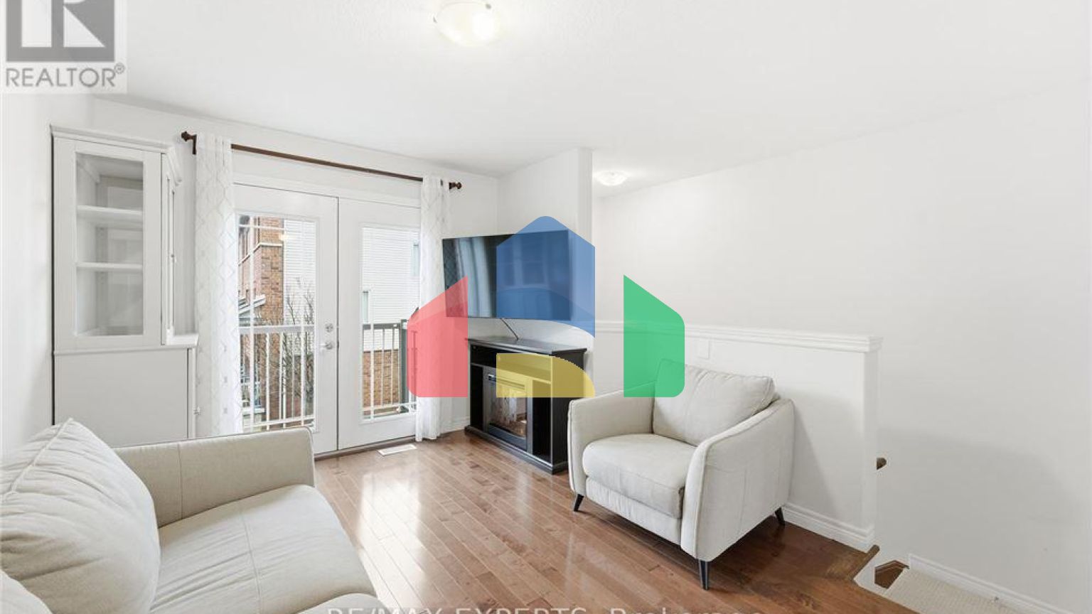 Residential - Single Family Home - Hamilton, Canada - Canada