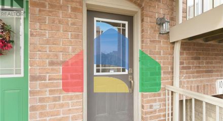 Residential - Single Family Home - Hamilton, Canada - Canada