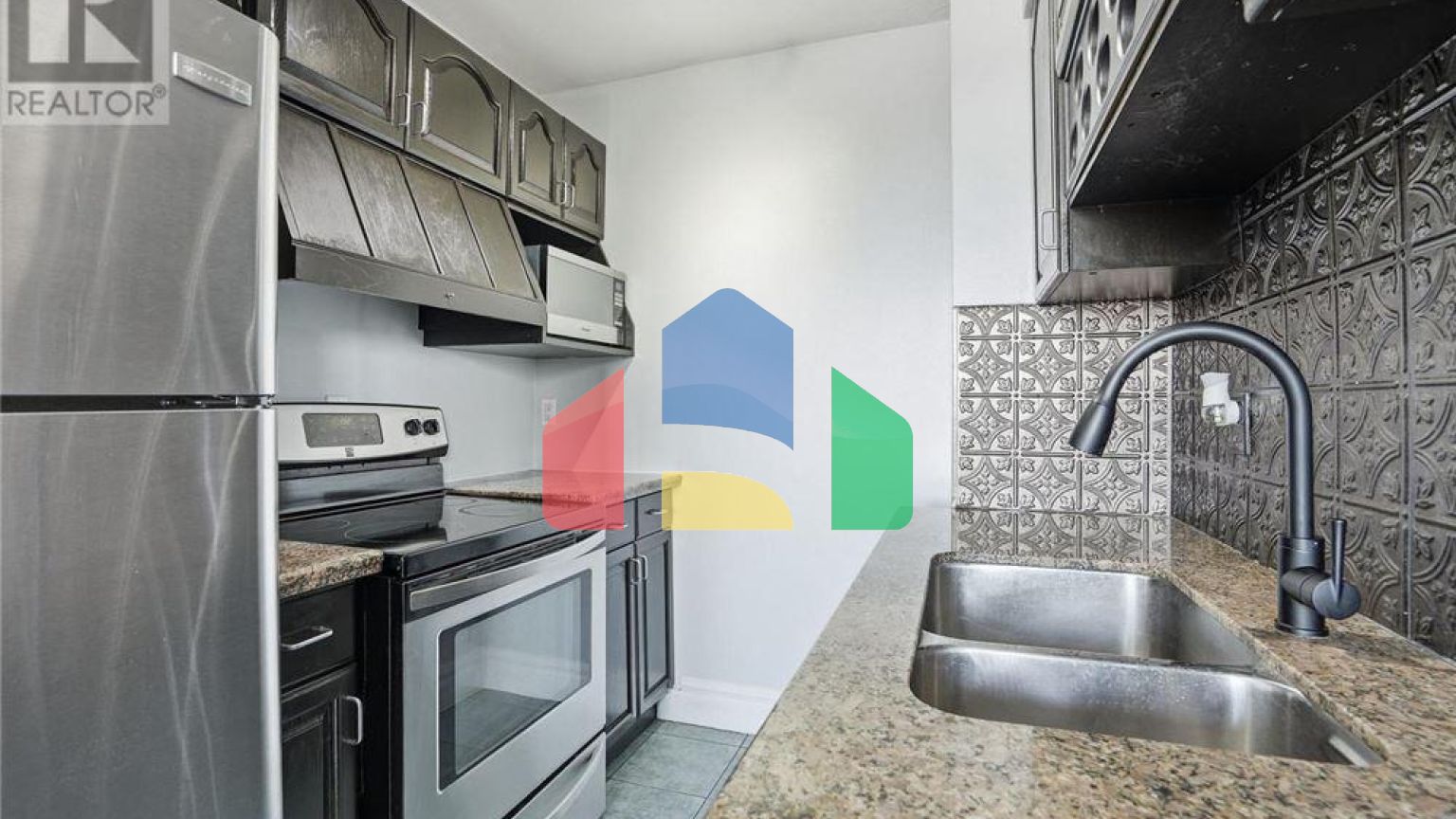 Residential - Condo/Apartment - Hamilton, Canada - Canada