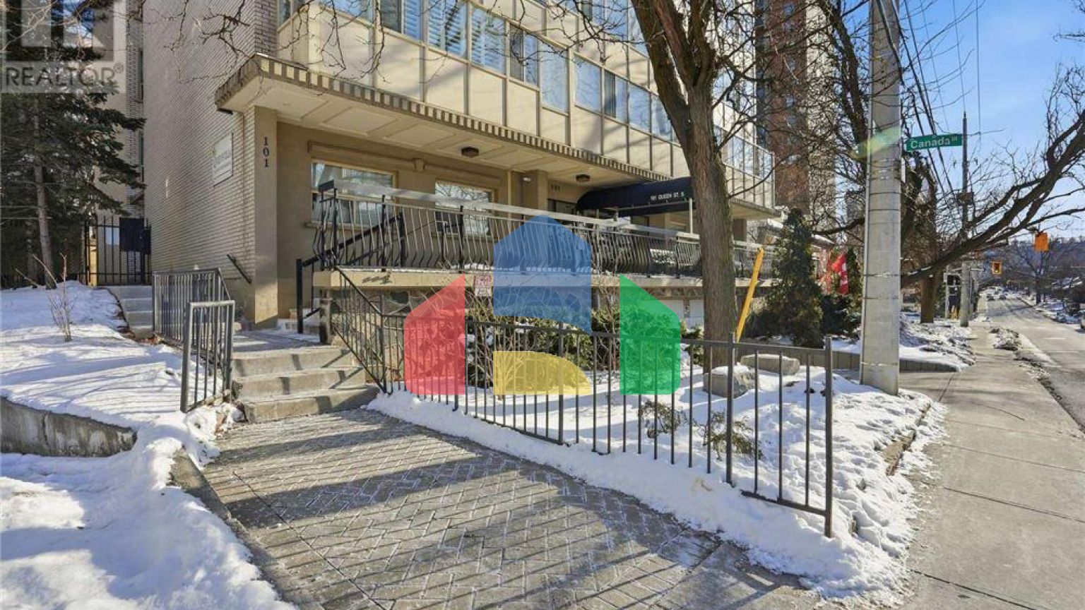 Residential - Condo/Apartment - Hamilton, Canada - Canada