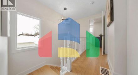 Residential - Single Family Home - Hamilton, Canada - Canada