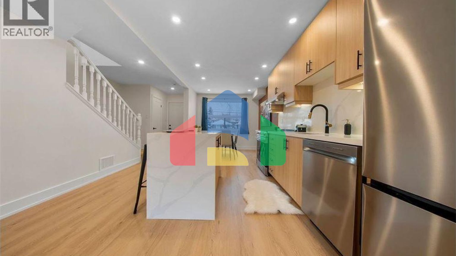 Residential - Single Family Home - Hamilton, Canada - Canada