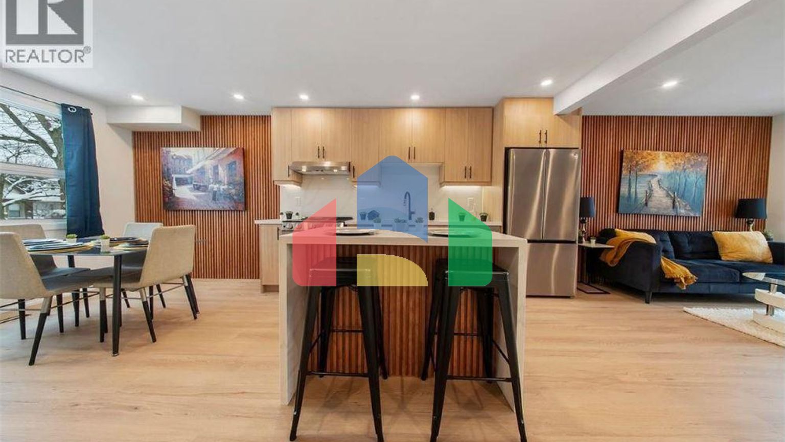 Residential - Single Family Home - Hamilton, Canada - Canada