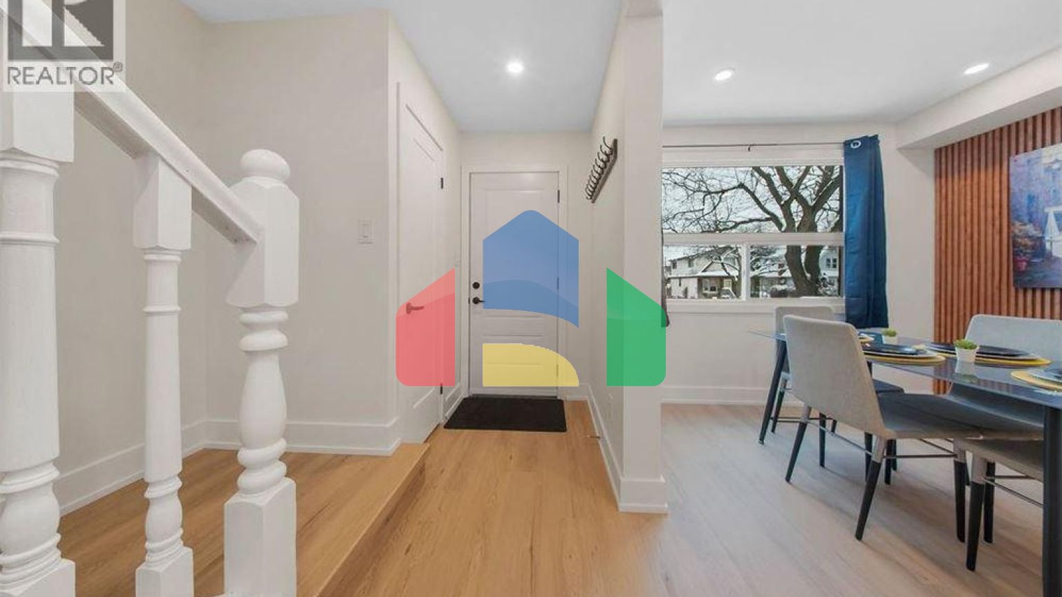 Residential - Single Family Home - Hamilton, Canada - Canada