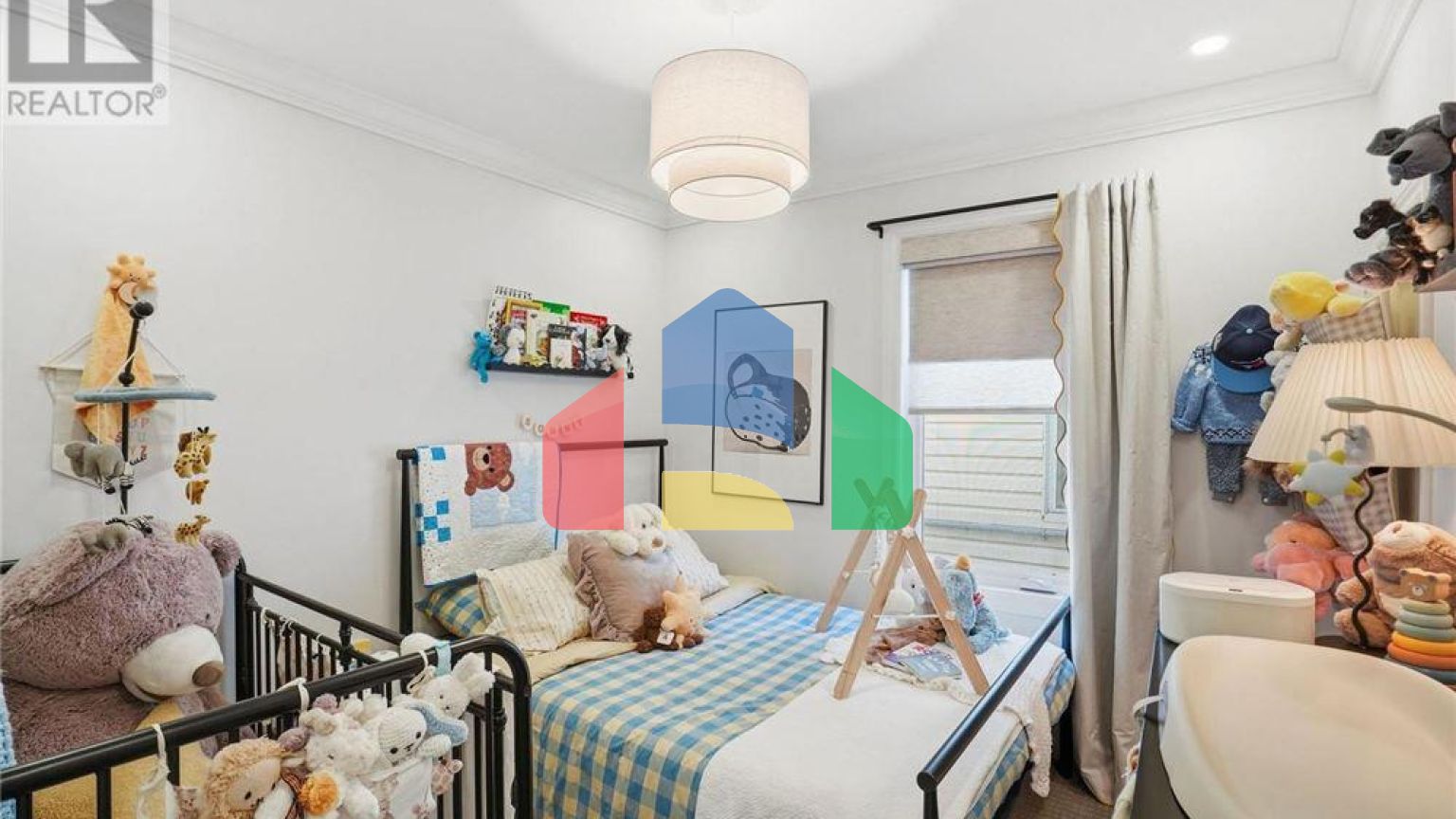 Residential - Single Family Home - Hamilton, Canada - Canada