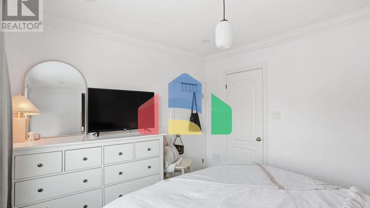 Residential - Single Family Home - Hamilton, Canada - Canada