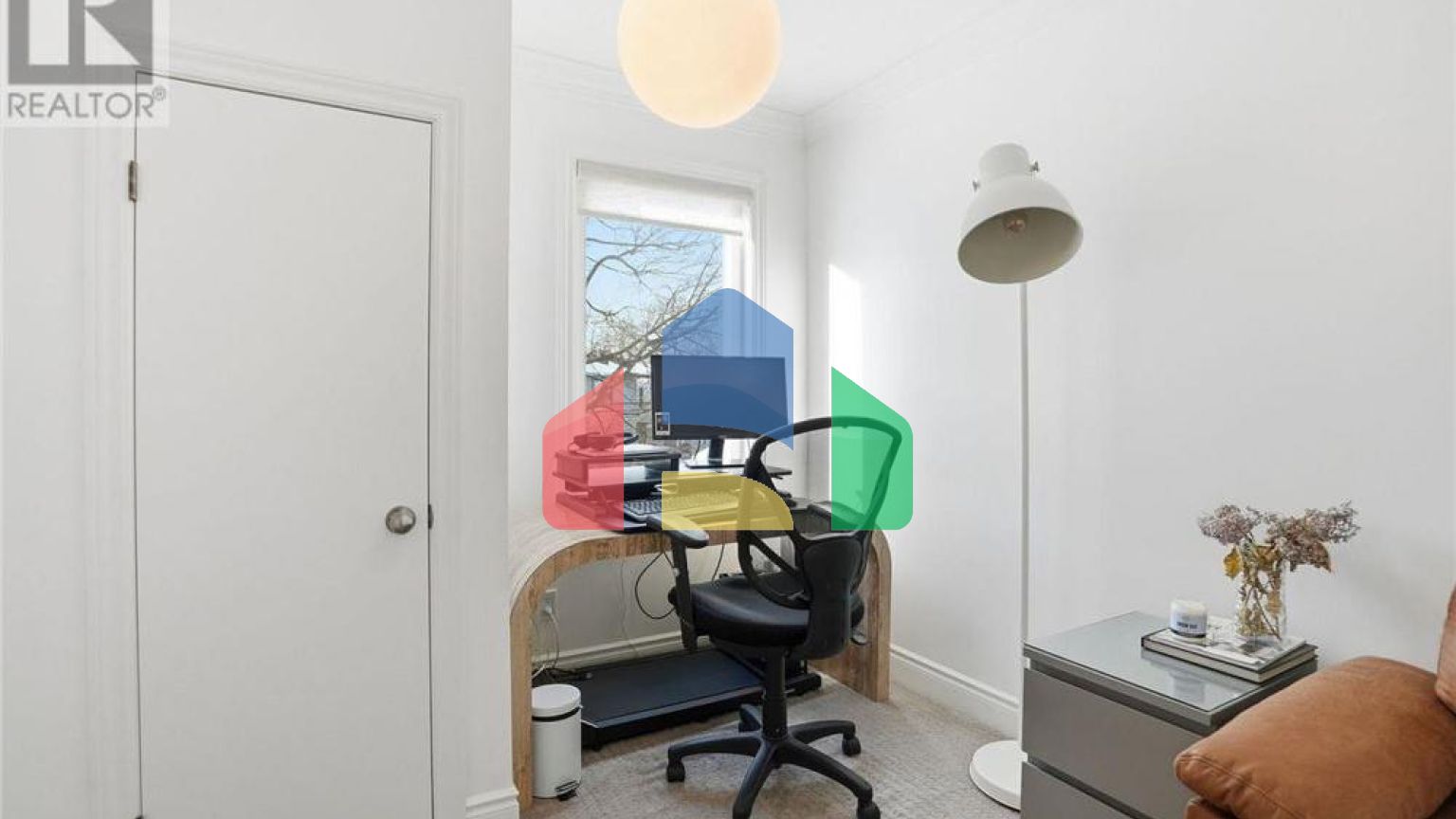 Residential - Single Family Home - Hamilton, Canada - Canada