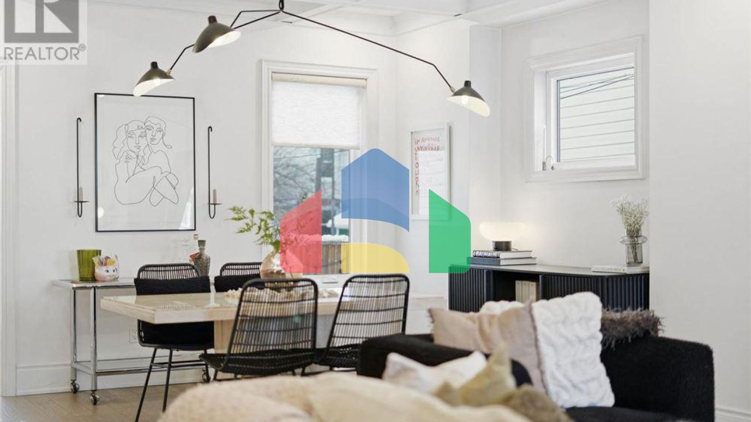 Residential - Single Family Home - Hamilton, Canada - Canada