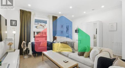 Residential - Single Family Home - Hamilton, Canada - Canada