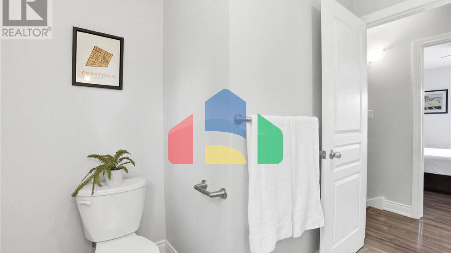 Residential - Single Family Home - Hamilton, Canada - Canada