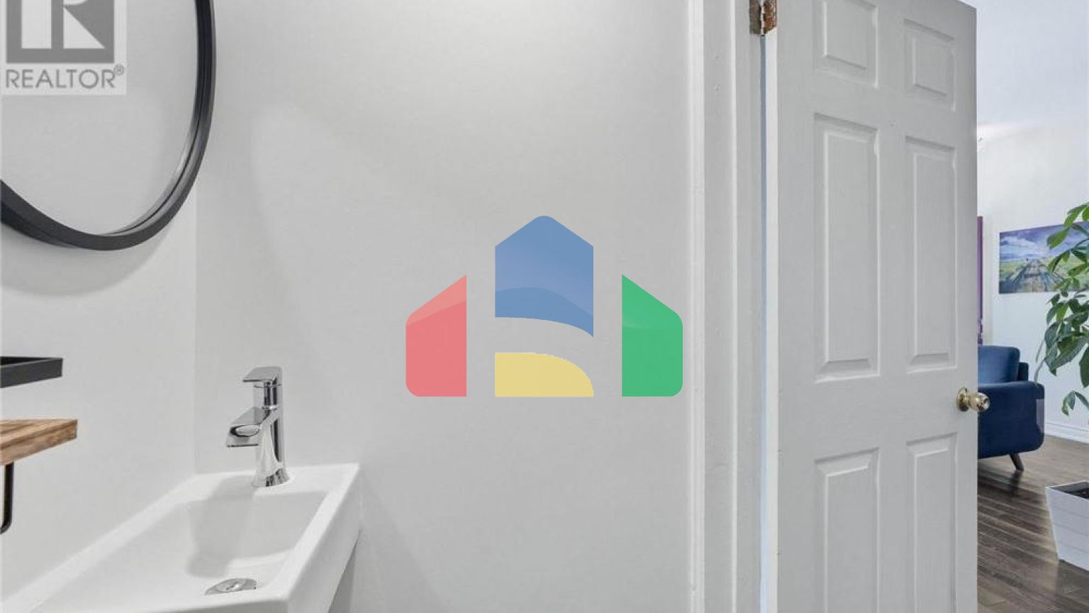 Residential - Single Family Home - Hamilton, Canada - Canada