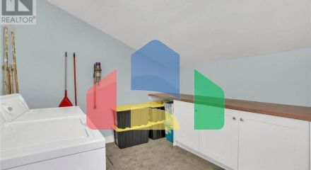 Residential - Single Family Home - Hamilton, Canada - Canada