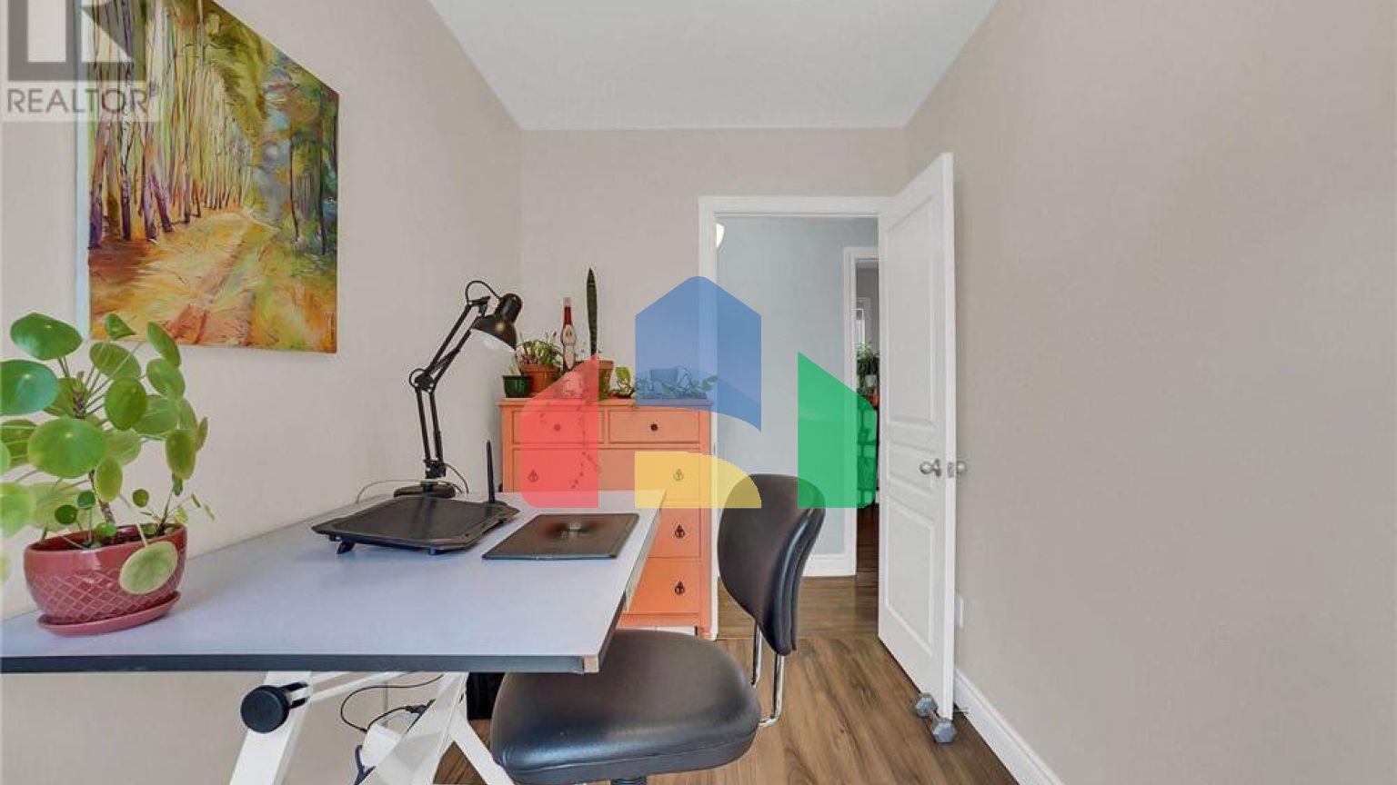 Residential - Single Family Home - Hamilton, Canada - Canada