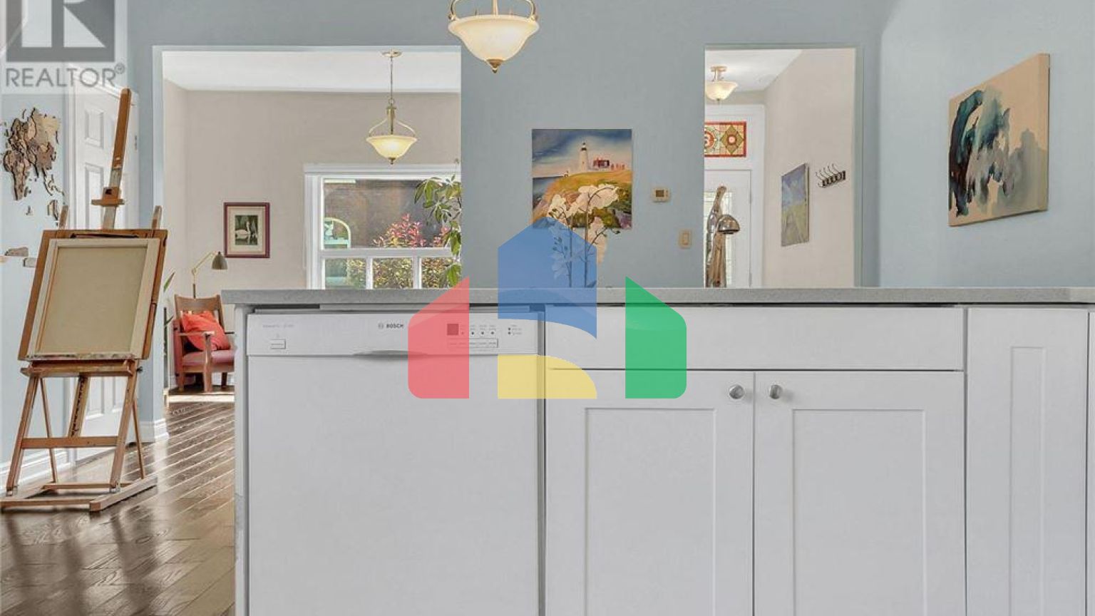 Residential - Single Family Home - Hamilton, Canada - Canada