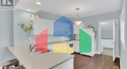 Residential - Single Family Home - Hamilton, Canada - Canada