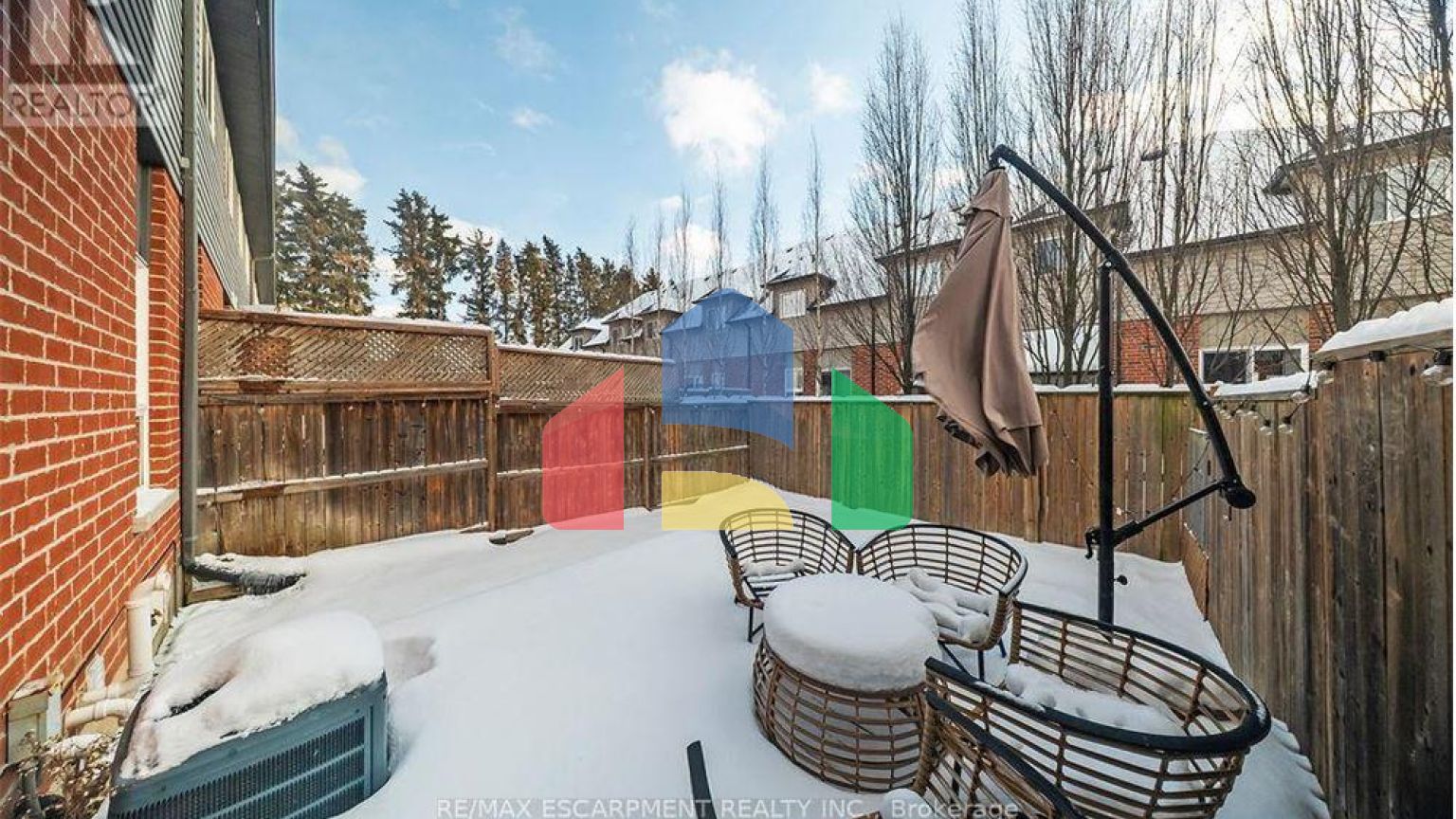 Residential - Townhouse - Hamilton, Canada - Canada