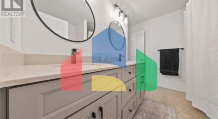 Residential - Townhouse - Hamilton, Canada - Canada