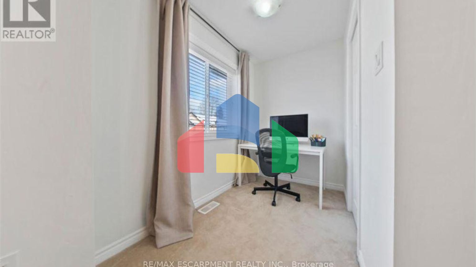 Residential - Townhouse - Hamilton, Canada - Canada