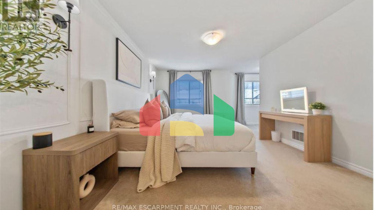 Residential - Townhouse - Hamilton, Canada - Canada