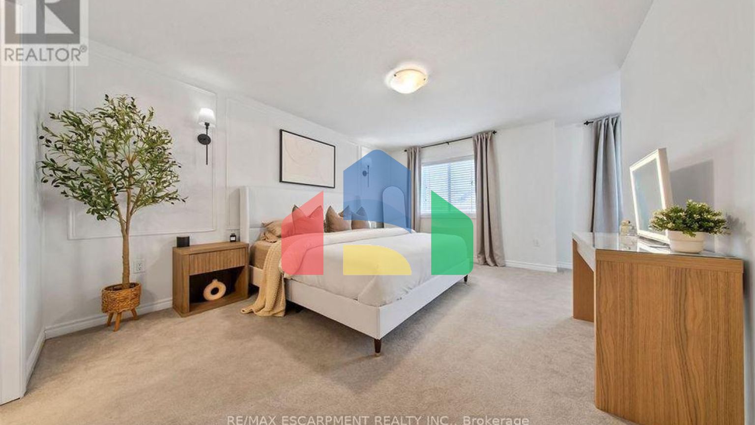 Residential - Townhouse - Hamilton, Canada - Canada