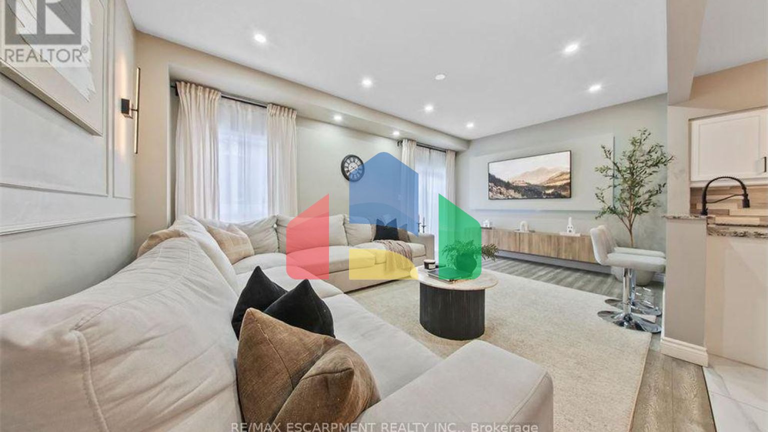 Residential - Townhouse - Hamilton, Canada - Canada