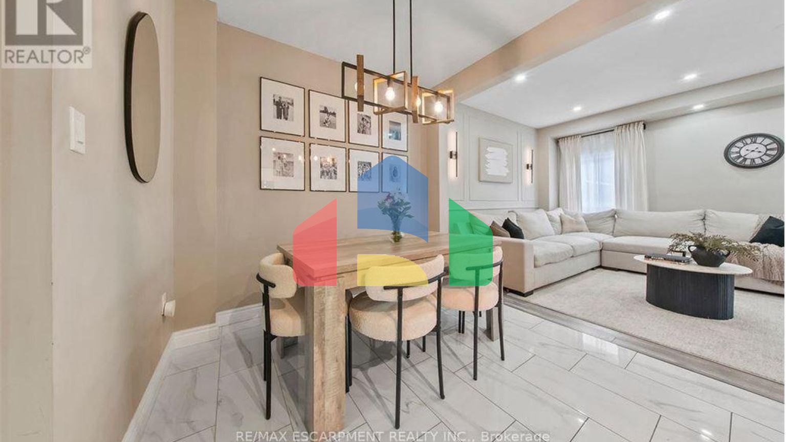 Residential - Townhouse - Hamilton, Canada - Canada