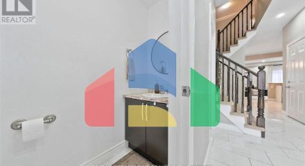 Residential - Townhouse - Hamilton, Canada - Canada