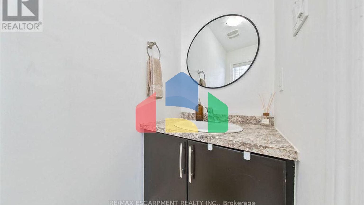 Residential - Townhouse - Hamilton, Canada - Canada