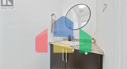 Residential - Townhouse - Hamilton, Canada - Canada