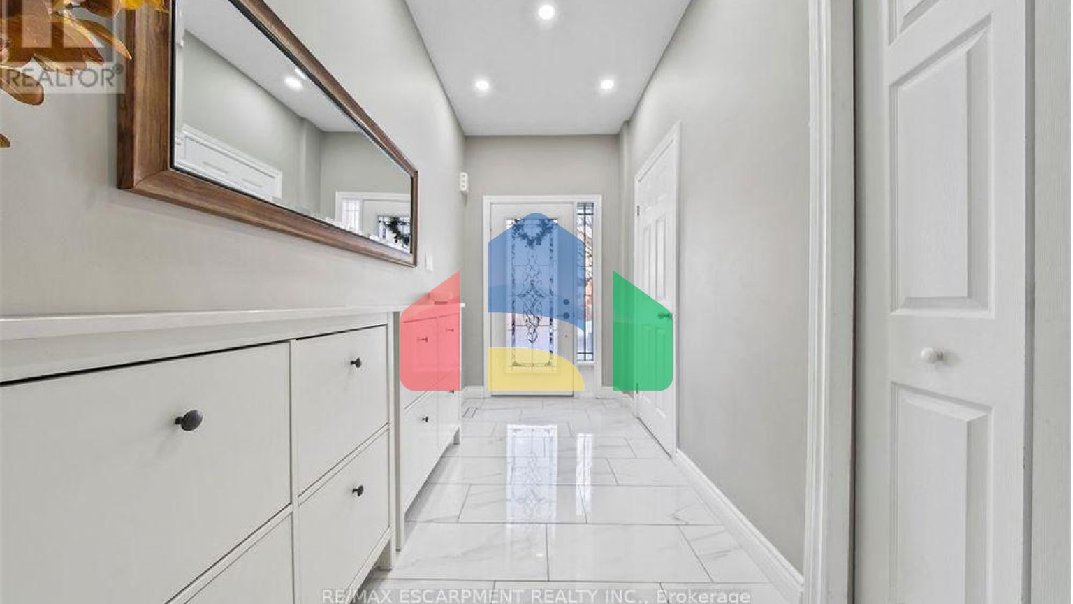 Residential - Townhouse - Hamilton, Canada - Canada