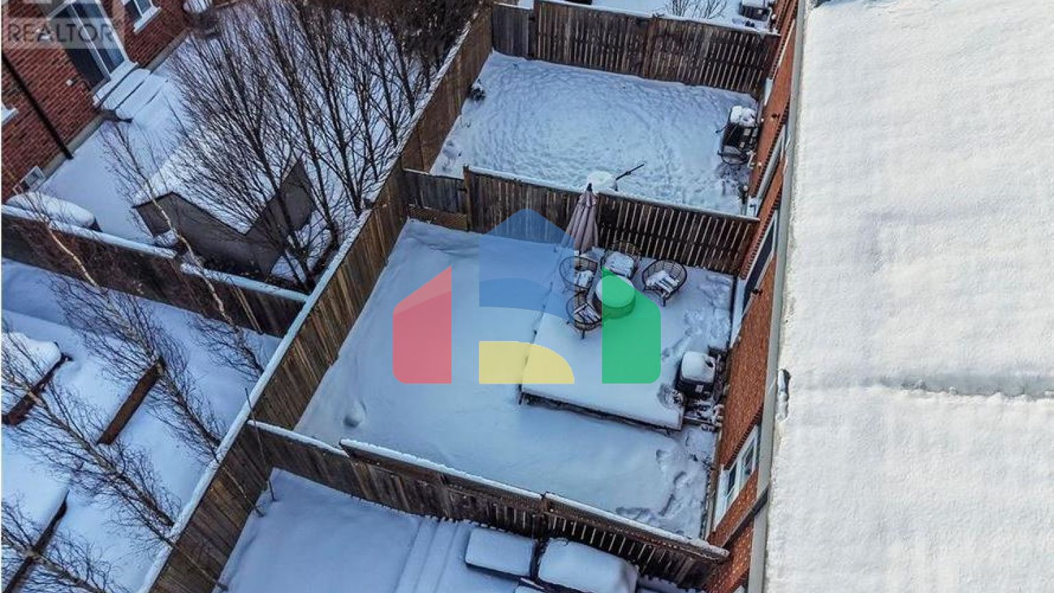 Residential - Townhouse - Hamilton, Canada - Canada