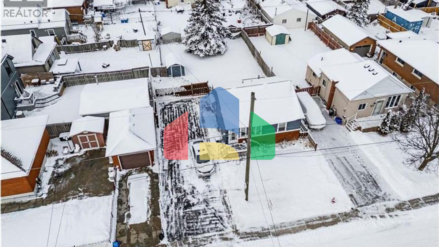 Residential - Single Family Home - Hamilton, Canada - Canada