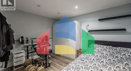 Residential - Single Family Home - Hamilton, Canada - Canada