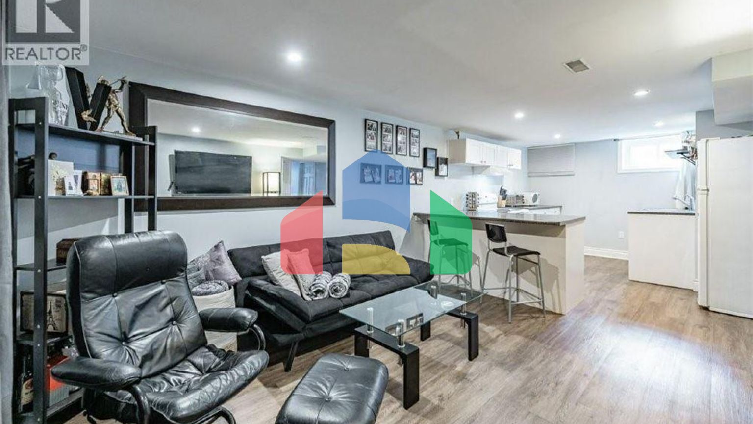 Residential - Single Family Home - Hamilton, Canada - Canada