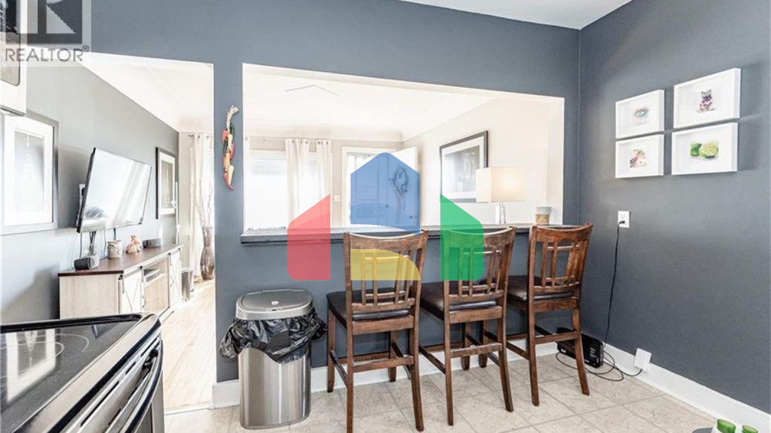 Residential - Single Family Home - Hamilton, Canada - Canada