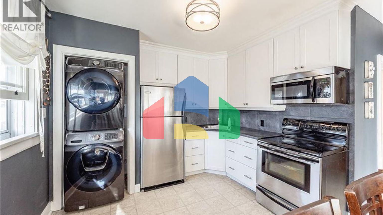 Residential - Single Family Home - Hamilton, Canada - Canada