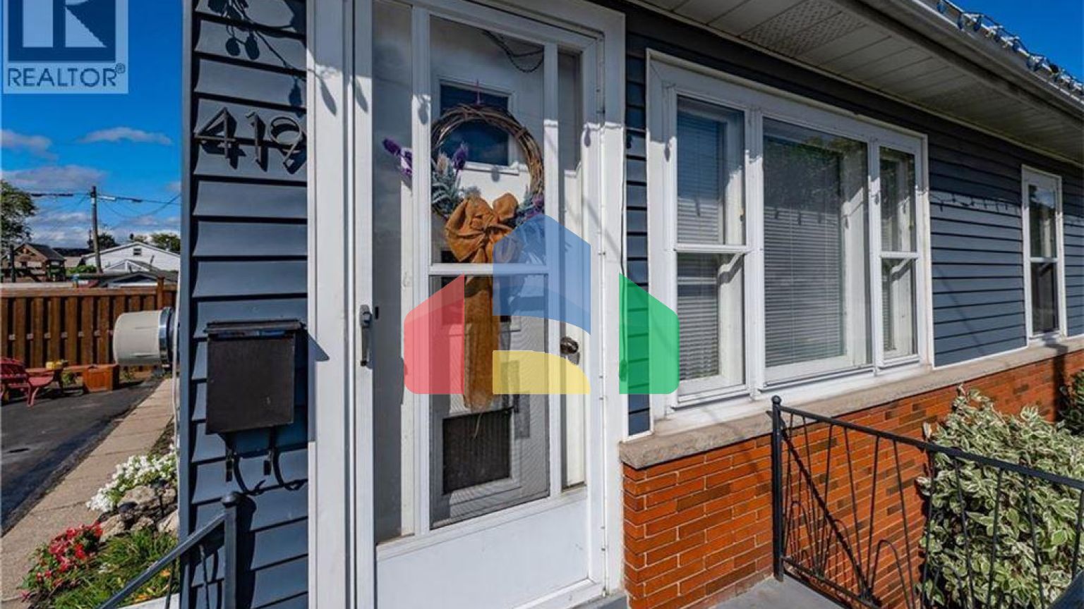 Residential - Single Family Home - Hamilton, Canada - Canada