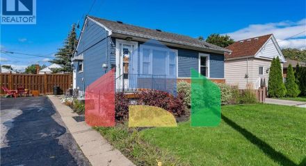 Residential - Single Family Home - Hamilton, Canada - Canada