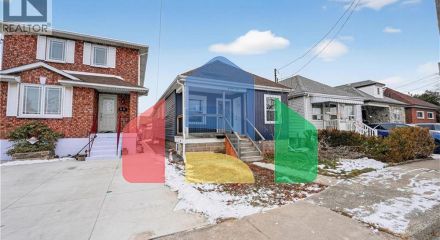 Residential - Single Family Home - Hamilton, Canada - Canada