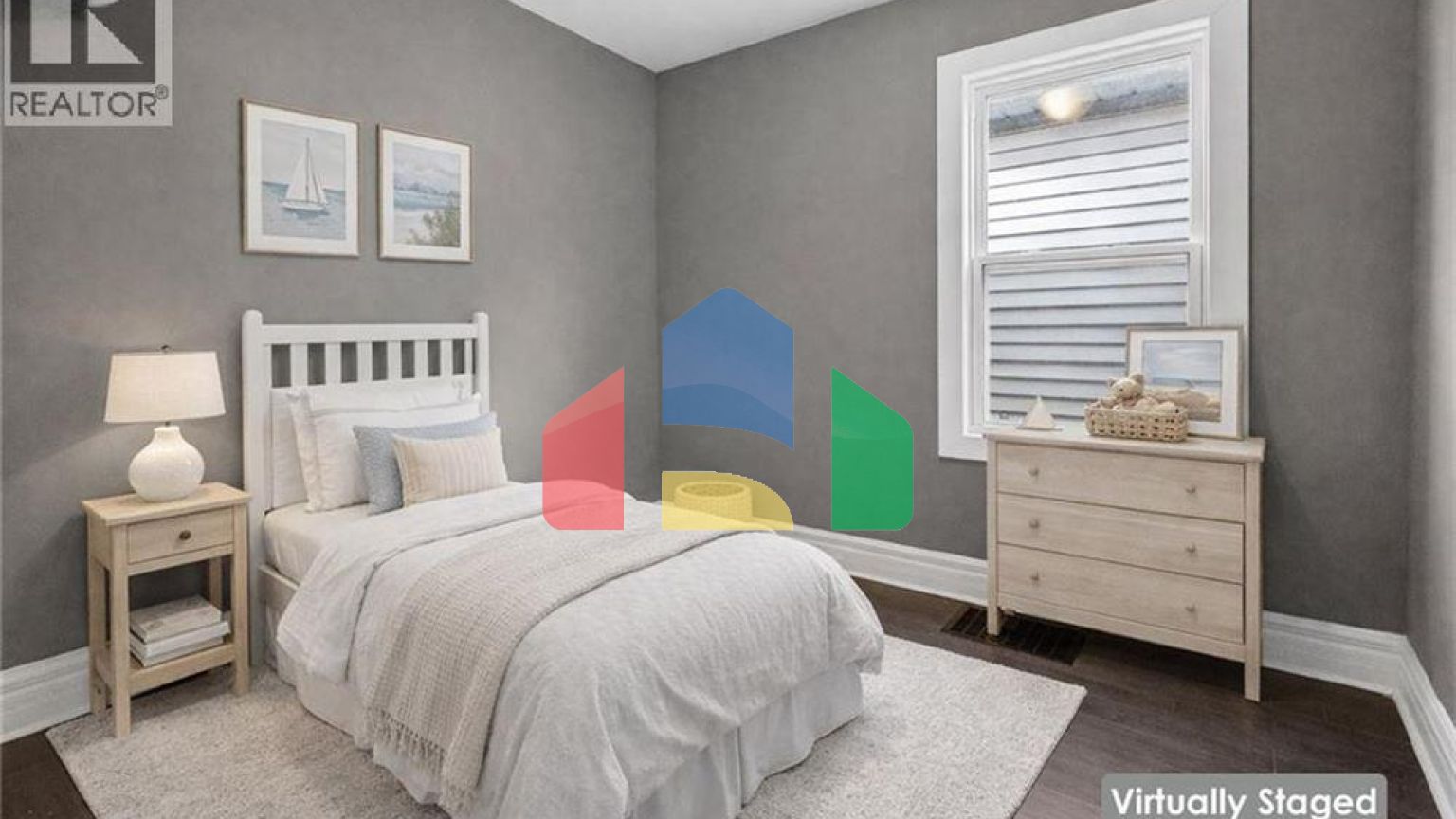 Residential - Single Family Home - Hamilton, Canada - Canada