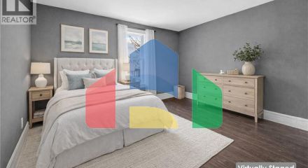 Residential - Single Family Home - Hamilton, Canada - Canada