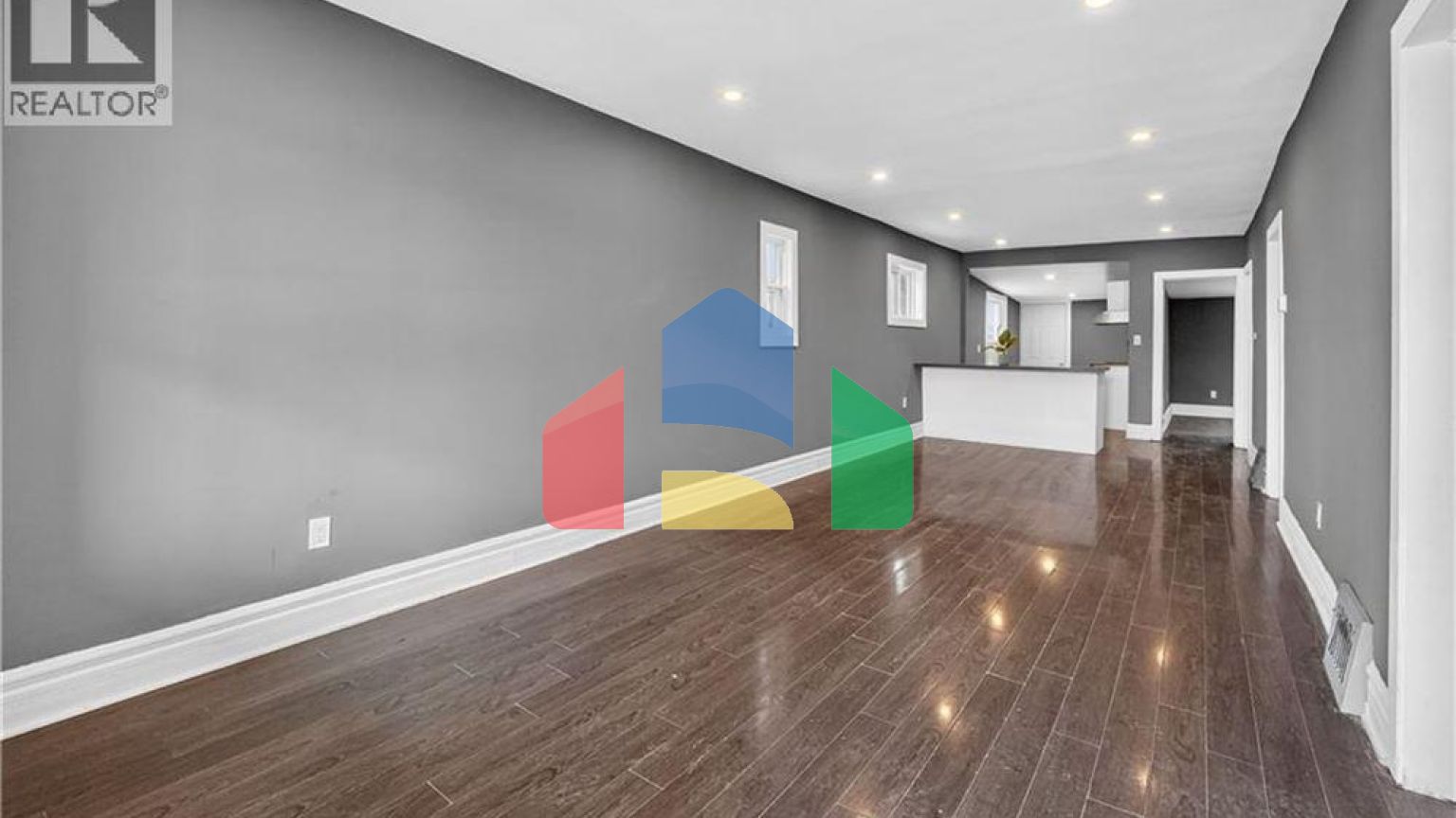 Residential - Single Family Home - Hamilton, Canada - Canada