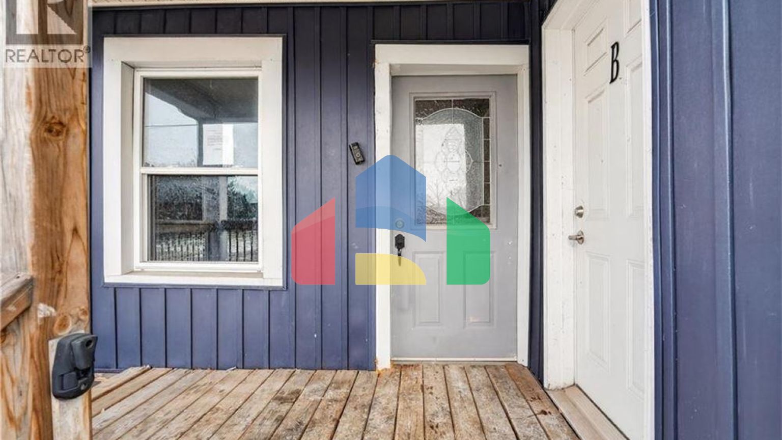 Residential - Single Family Home - Hamilton, Canada - Canada