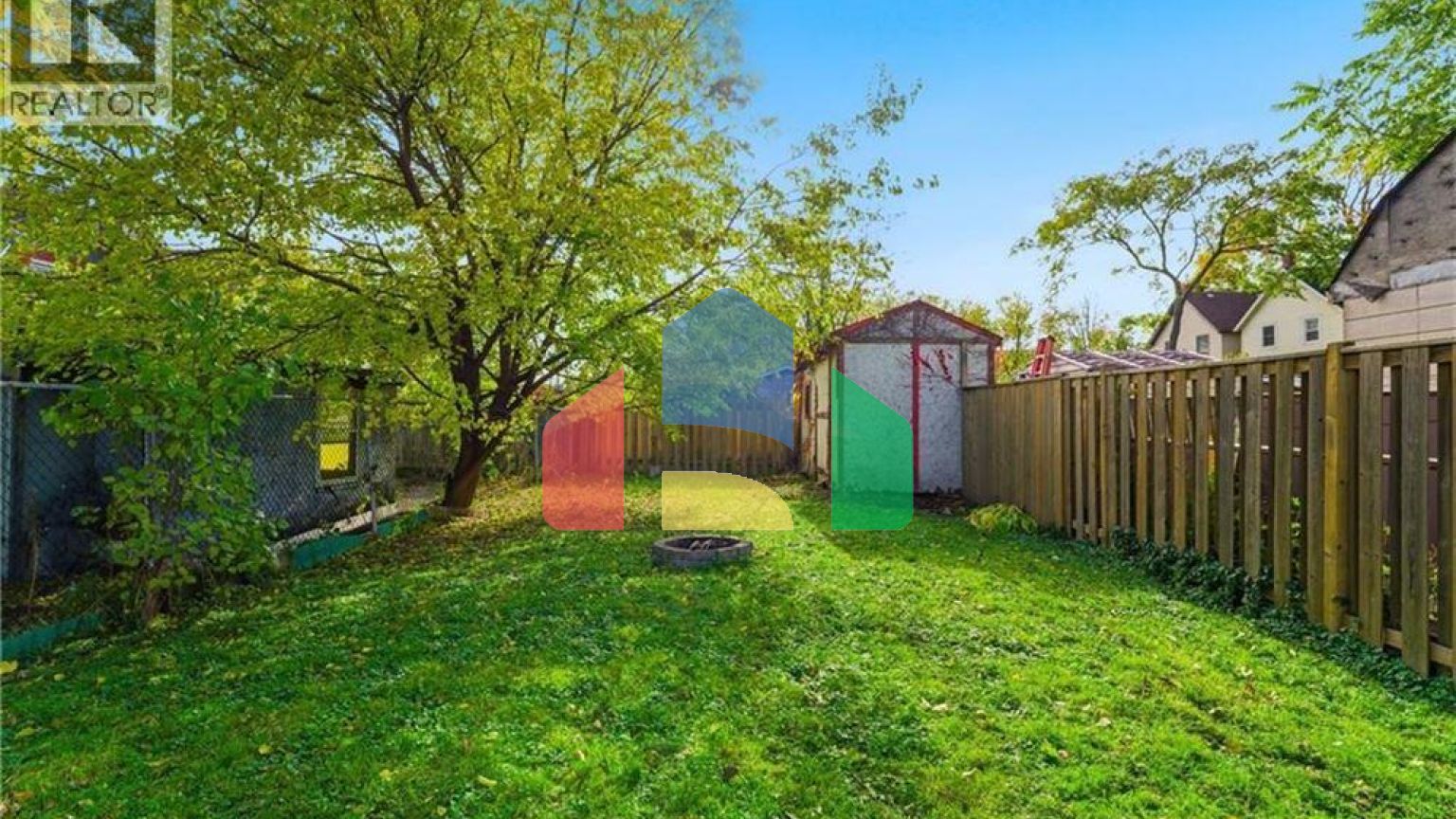 Residential - Single Family Home - Hamilton, Canada - Canada