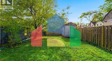 Residential - Single Family Home - Hamilton, Canada - Canada