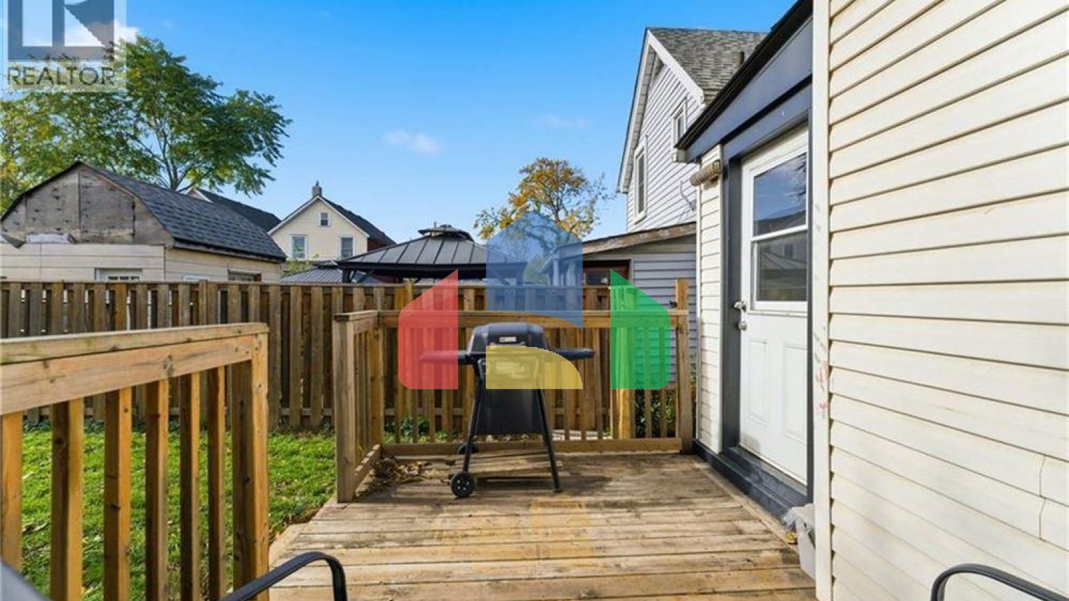 Residential - Single Family Home - Hamilton, Canada - Canada