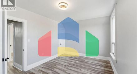 Residential - Single Family Home - Hamilton, Canada - Canada